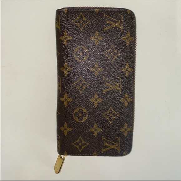 Louis Vuitton Monogram Zippy Wallet - Picture 2 of 4